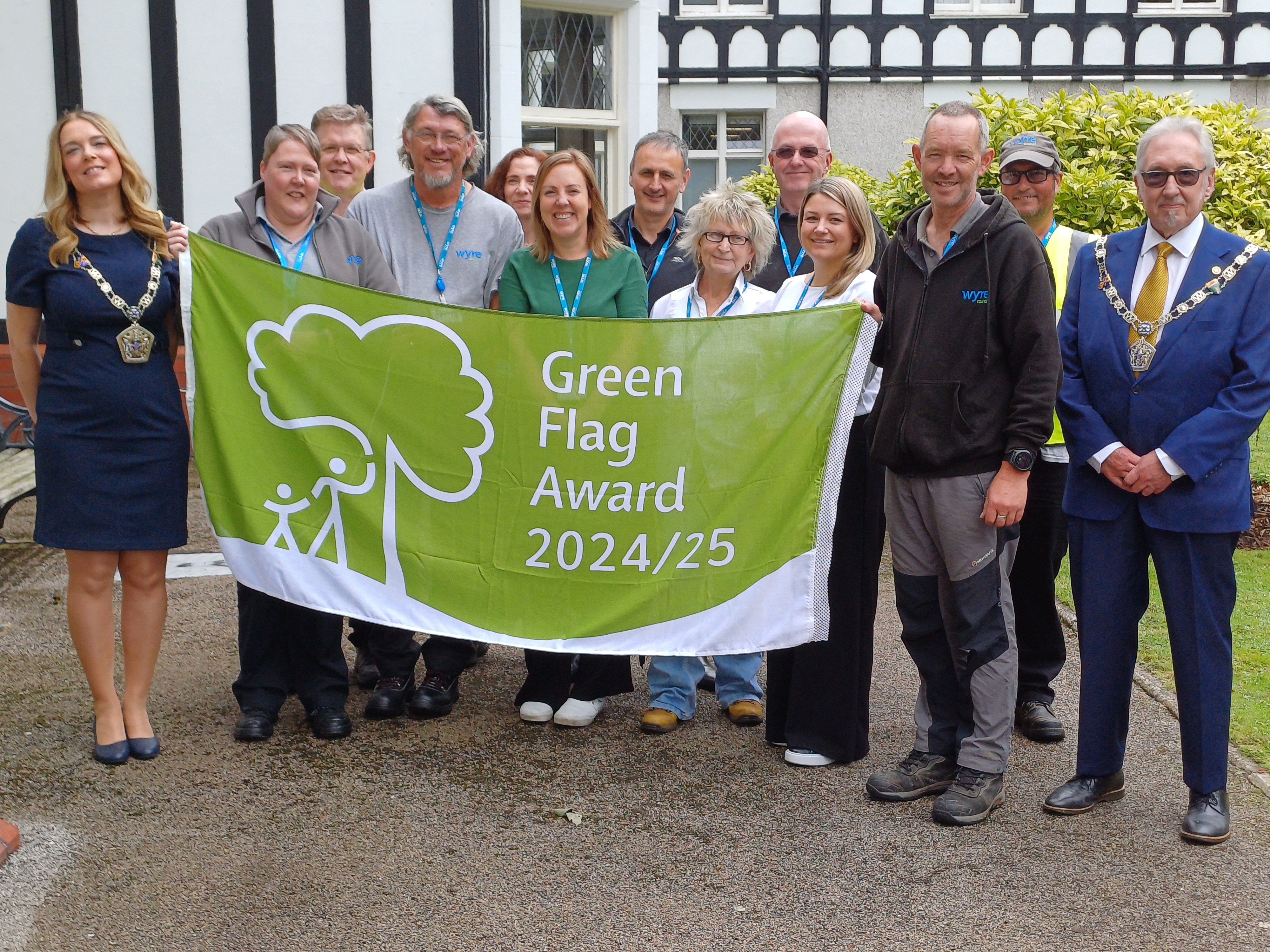 Wyre council green flag  image